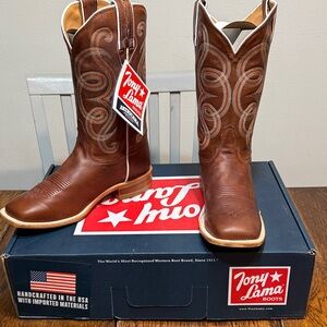 Tony Lama Women's Tan Western Boots with White Stitching